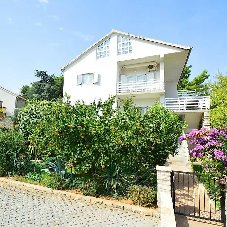 Apartment Ljubica.2 *